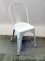 白色スチール製椅子