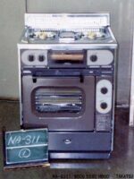 濃グレー色オーブン付ガスレンジ台