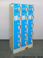アイボリー青扉スチール製コインロッカー